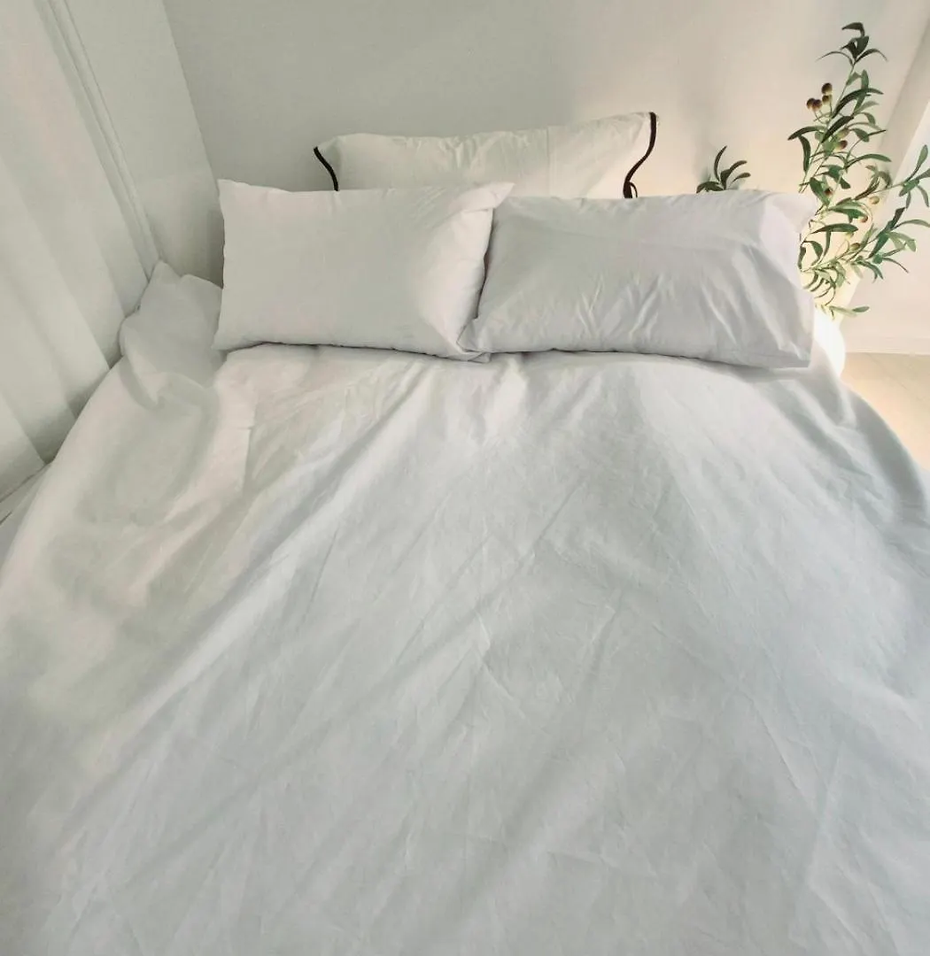 Stay H Hapjung Cine #Hapjeong #Hongdae #Airport Railroad #New Building #3 Queen Beds #7 People #1 Minute To Yg Entertainment #Elevator #Parking #Air Conditioner In Each Room #Luggage Storage #Hotel-Style Bedding #Movie Seoul South Korea