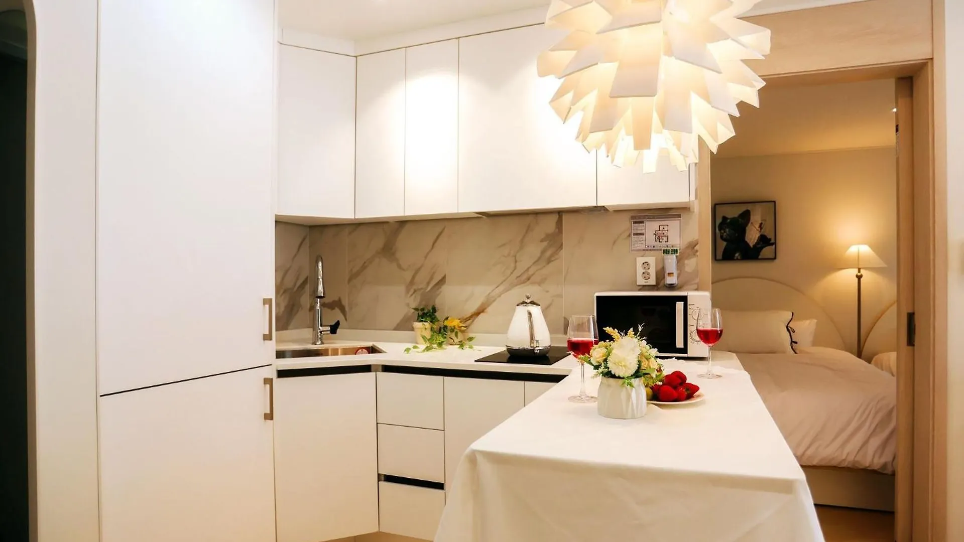 Apartment Stay H Hapjung Cine #Hapjeong #Hongdae #Airport Railroad #New Building #3 Queen Beds #7 People #1 Minute To Yg Entertainment #Elevator #Parking #Air Conditioner In Each Room #Luggage Storage #Hotel-Style Bedding #Movie Seoul South Korea