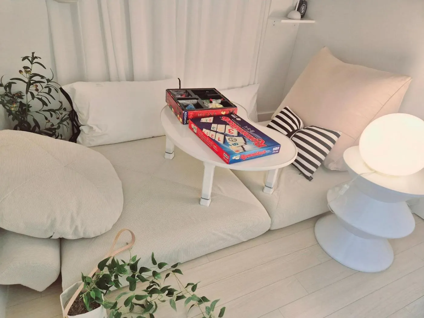 Stay H Hapjung Cine #Hapjeong #Hongdae #Airport Railroad #New Building #3 Queen Beds #7 People #1 Minute To Yg Entertainment #Elevator #Parking #Air Conditioner In Each Room #Luggage Storage #Hotel-Style Bedding #Movie Seul 0*,